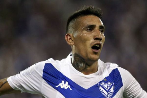 Ricardo Centurión y un primer paso en busca de resolver su futuro: vuelve a Vélez