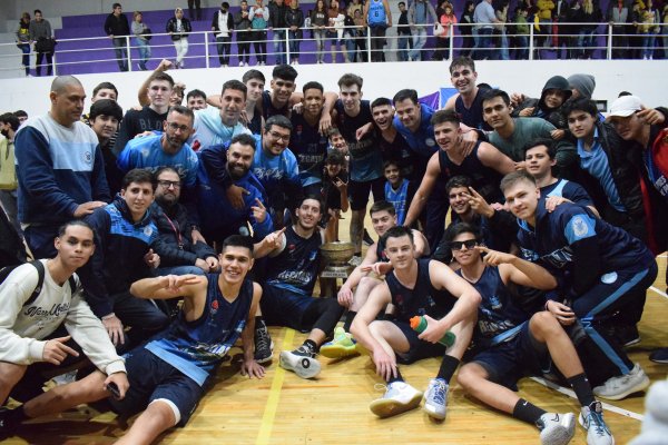 Regatas Corrientes se consagró campeón de la Copa Palacio 2022