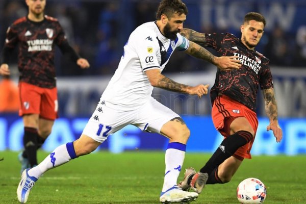 Con un gol sobre la hora, Vélez lo empató y volvió a amargar a River