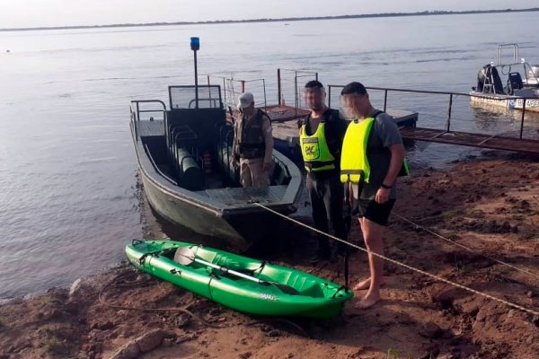 Corrientes: Prefectura rescató a dos kayakistas en el río Paraná