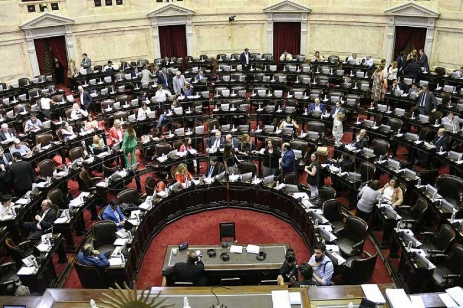 Diputados tratarán el martes la renuncia de Massa y elegirán nuevo presidente de la Cámara