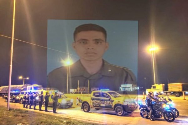 El cortejo fúnebre del gendarme formoseño asesinado pasó por Corrientes y fue recibido con honores