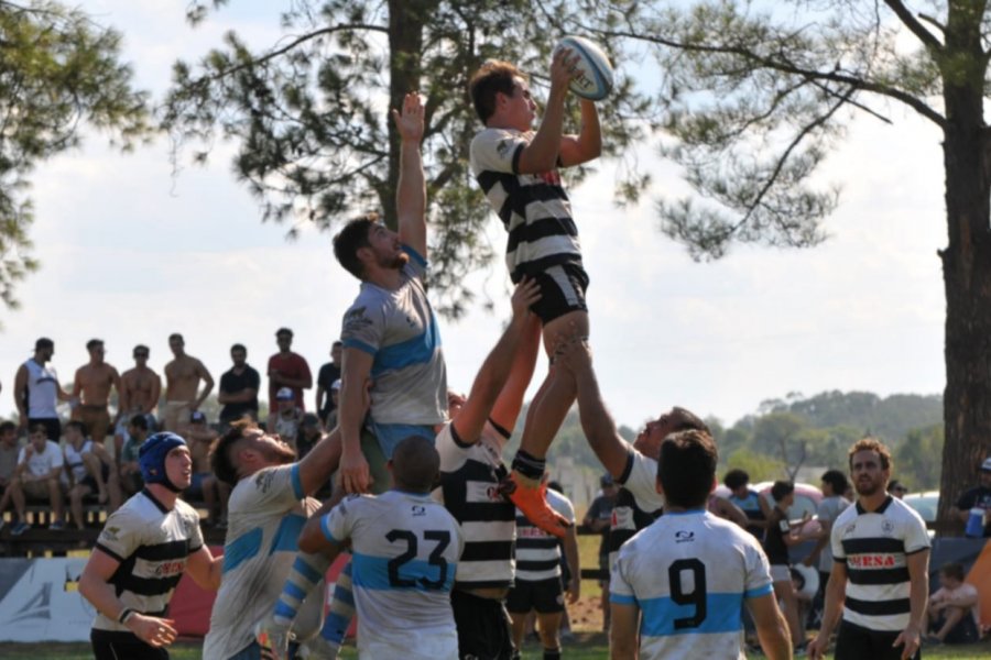Se juegan las semifinales del Torneo Regional de Rugby