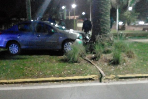 Corrientes: inicio de viernes con siniestro vial en la rotonda Poncho Verde