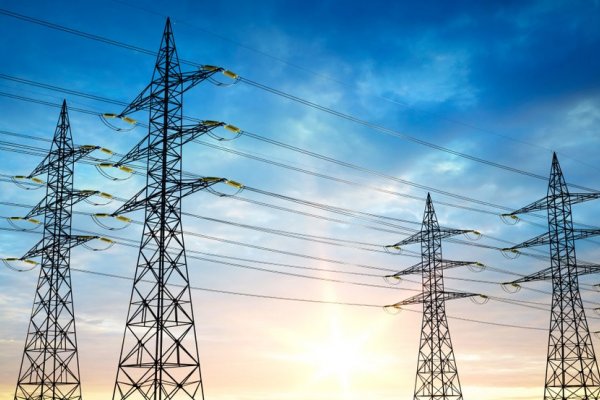 El consumo de electricidad en Corrientes tuvo un descenso del 3% en julio