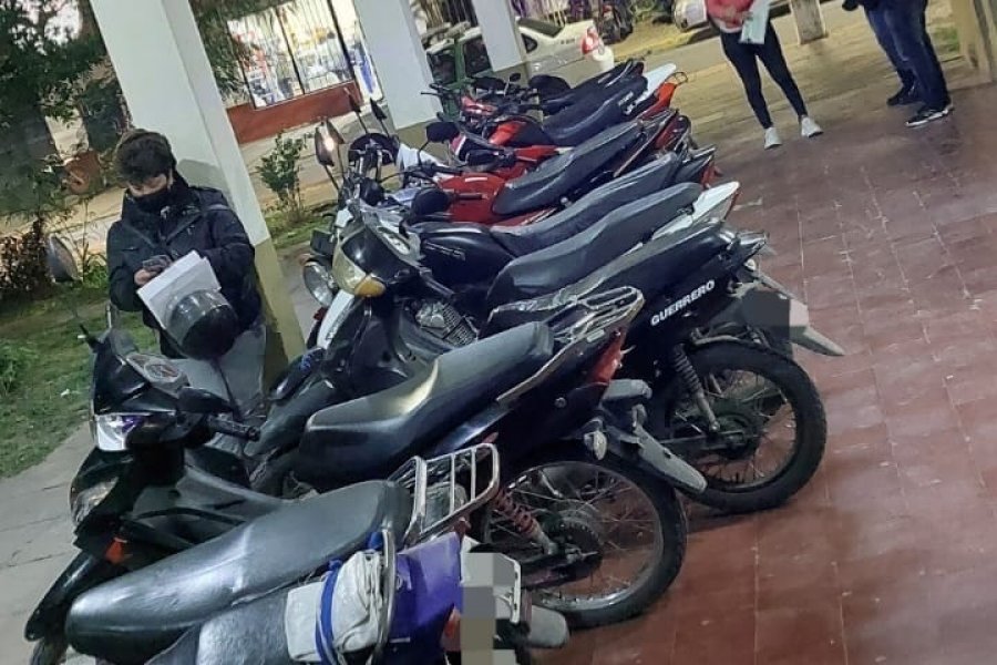 Secuestraron varias motocicletas por falta de documentaciones y demoraron a sus ocupantes