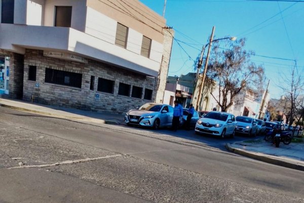 Multaron a Larreta por estacionar en una rampa y se negó a recibir la infracción