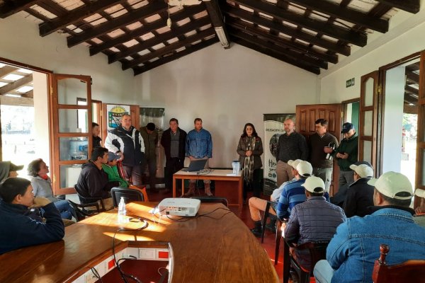 Garruchos reunió a trabajadores forestales en una  jornada de capacitación sobre prevención de incendios