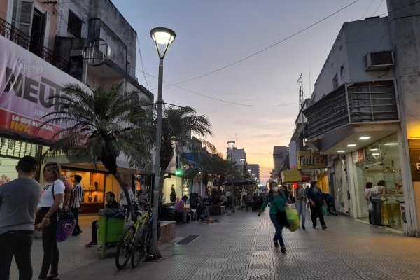 Murió una mujer en plena peatonal de Corrientes