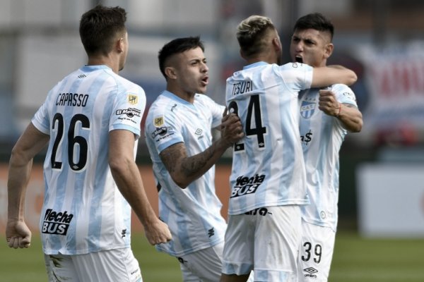 El líder Atlético Tucumán recibe a Barracas Central en el cierre de la fecha