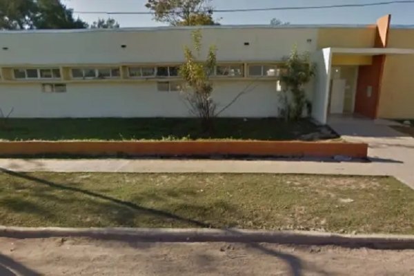 Chaco: Suspenden a dos alumnas por besarse en una escuela