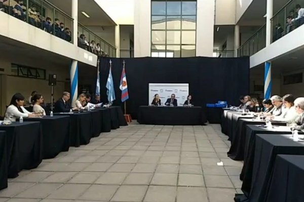 Corrientes: cataratas de pedidos por servicios municipales en sesión itinerante