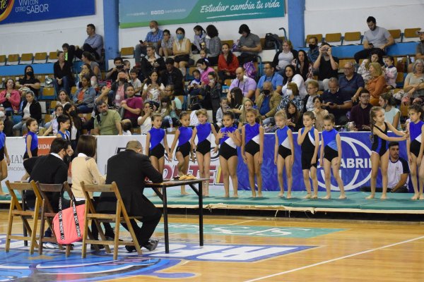 El José Jorge Contte recibe el Interprovincial de Gimnasia de Trampolín