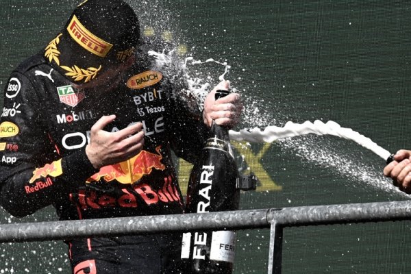 Verstappen ganó el GP de Bélgica con una gran remontada