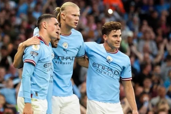 Doblete de Julián Álvarez en la goleada infernal de Manchester City a Nottingham Forest