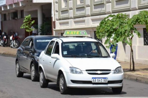 Desde este jueves aumenta la tarifa mínima de los remises en Corrientes