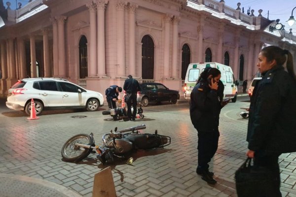 Ocurrió un choque a metros de la Casa de Gobierno