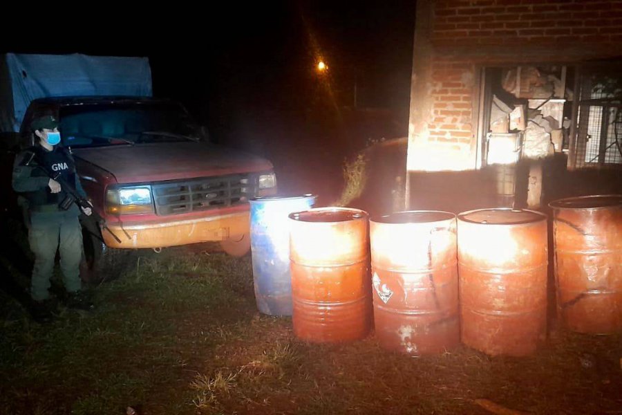 Gendarmería Nacional secuestró 1.350 litros de combustible de contrabando