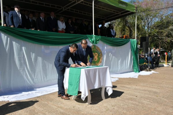 En Tatacuá, Valdés anunció obras en infraestructura, viviendas y educación, apostando al desarrollo de la localidad