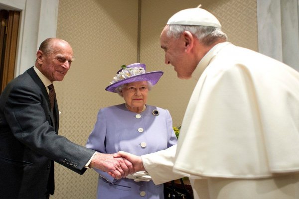 El Papa Francisco lamenta la muerte de la Reina Isabel II y envía sus condolencias al Rey Carlos III