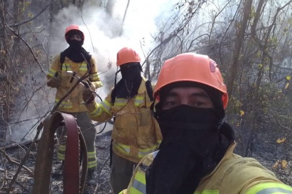 Brigadistas correntinos hacen su debut en la lucha contra el fuego