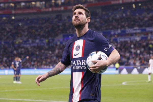 Lionel Messi le dio la victoria al PSG, que se afirmó como líder