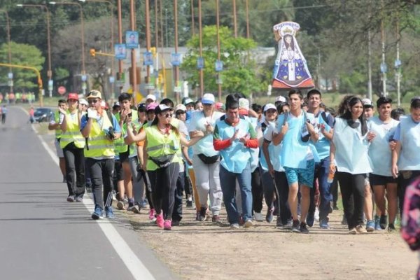 Corrientes: un centenar de devotos de la Virgen de Itatí quedaron varados en San Roque