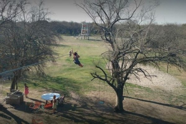 Termas de Río Hondo: murió una nena de 11 años tras caer de una tirolesa