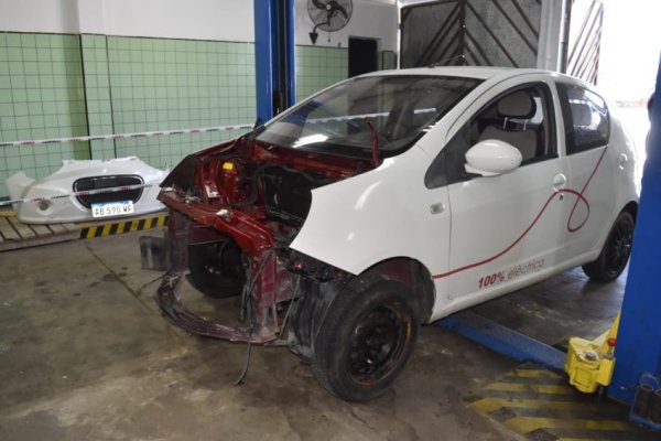 Presentaron en Goya el primer auto eléctrico fabricado en la ciudad