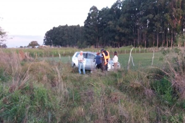 Corrientes: Cinco personas resultaron heridas tras despiste y vuelco por Ruta 5