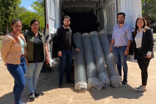 Desarrollo Social con el objetivo de promover la práctica hortícola entregó recursos en Santa Ana