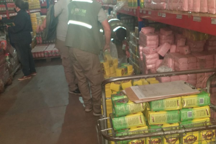 Decomisan más de 600 paquetes  yerba mate en Corrientes