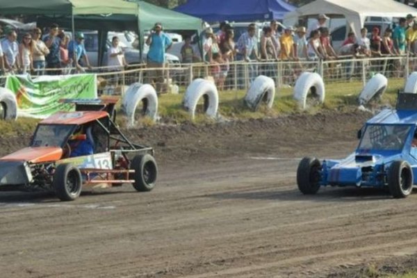 Fin de semana a puro rugir de motores en Monte Caseros