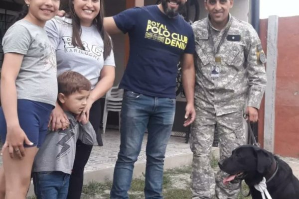 Despidieron con honores a un perro detector de narcóticos en Corrientes