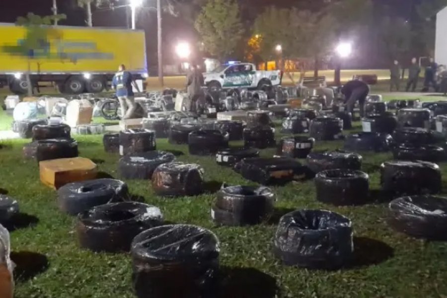 Gendarmería secuestró más de 170 neumáticos que eran trasladados como encomiendas