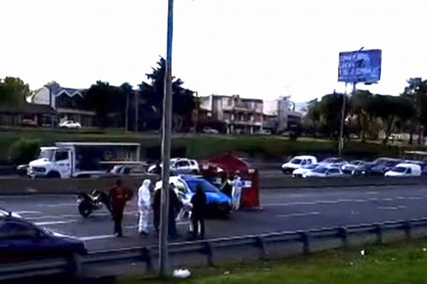 Un motociclista murió al chocar en avenida General Paz en Saavedra