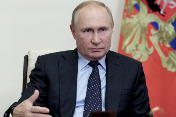 Putin tildó de terrorista a Ucrania por la explosión del puente