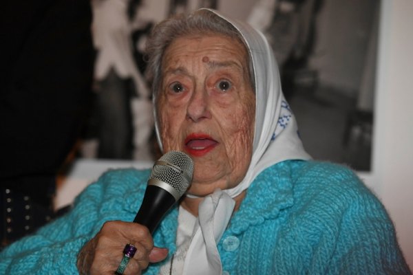 Hebe de Bonafini fue internada en el Hospital Italiano de La Plata para hacerse estudios