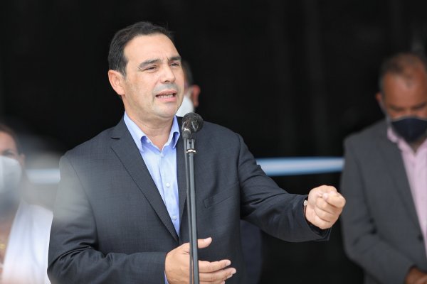 El gobernador inauguró Jardín de Infantes: Nación está cumpliendo