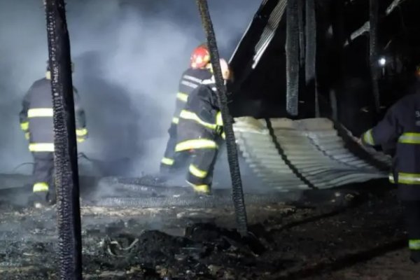 Más de 20 alumnos correntinos no tendrán clases por el incendió de una escuela rural