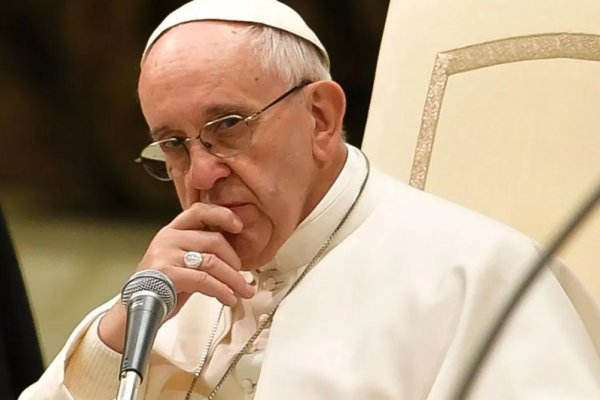 El Papa Francisco publica nuevo libro sobre su pontificado y diez 