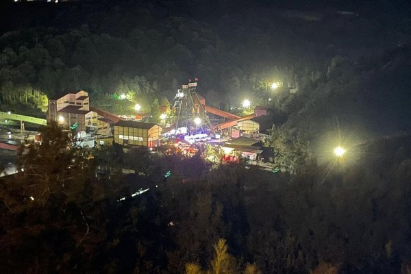 Explotó una mina en Turquía a 300 metros bajo tierra: hay al menos 14 muertos y 50 mineros atrapados