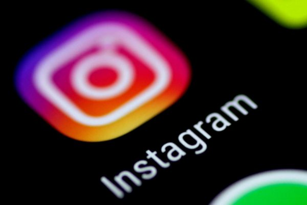 Instagram avanza hacia los chats grupales
