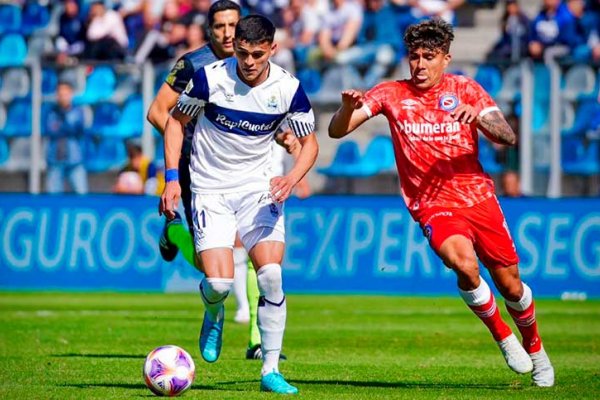 Gimnasia empató con Argentinos Juniors y ya no puede ser campeón de la Liga Profesional