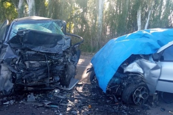 Accidente fatal en Mendoza: cinco personas murieron en un choque frontal entre dos autos