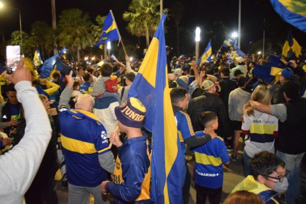 La costanera correntina fue el epicentro para los festejos de Boca campeón