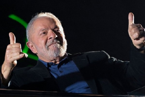 Brasil: Lula afirmó que no se presentará a la reelección si gana el domingo