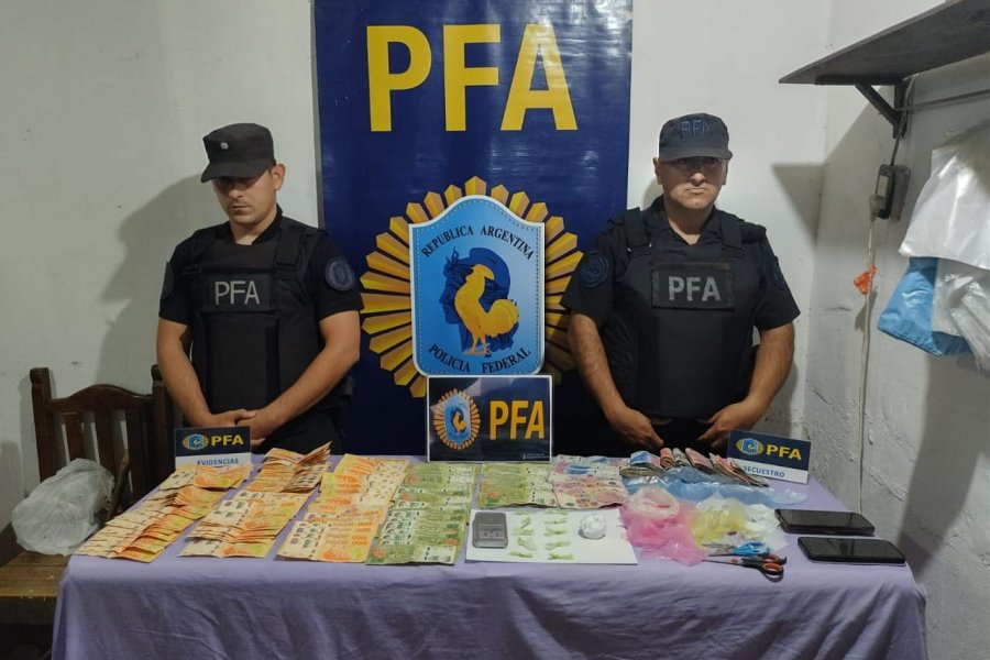 Policía Federal detuvo a dos personas que vendían cocaína al menudeo en una despensa