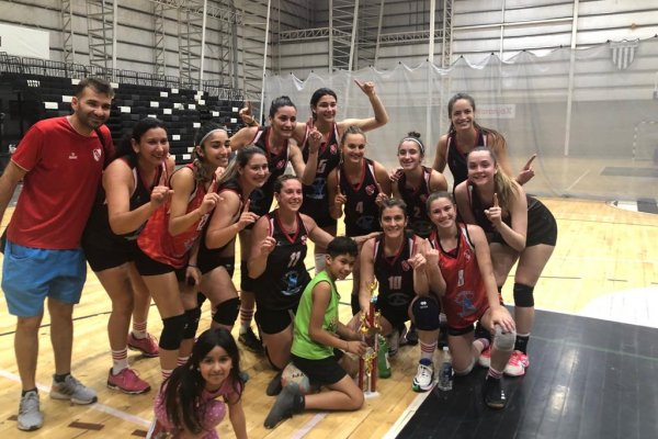 Voley: Las chicas del libre campeonas del Clausura