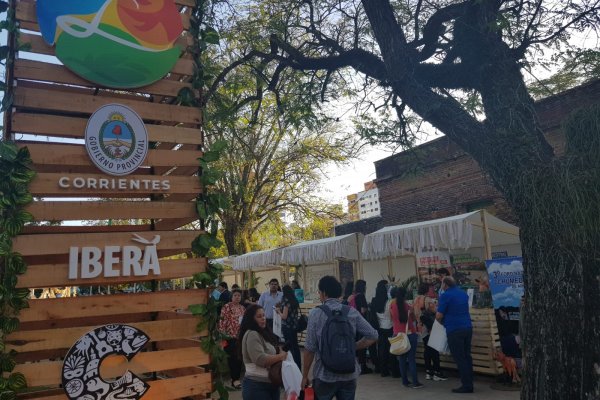 Con feria gastronómica y espectáculos musicales, finalizó la primera jornada del Congreso Ecoturístico del Litoral